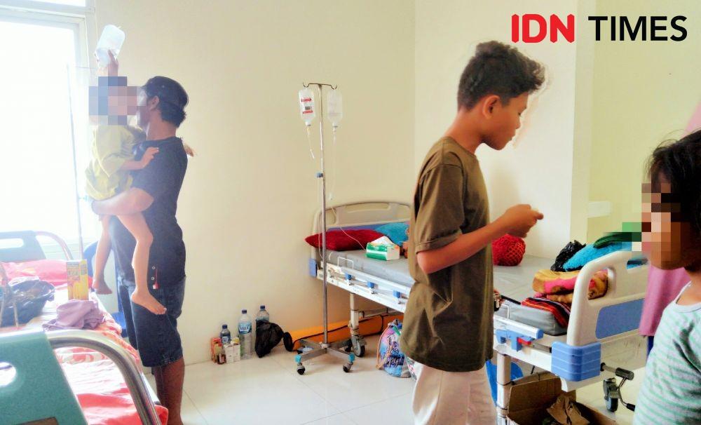Foto sejumlah pasien DBD saat dirawat di RSUD Kota Bima beberapa hari lalu (IDN Times/Juliadin)