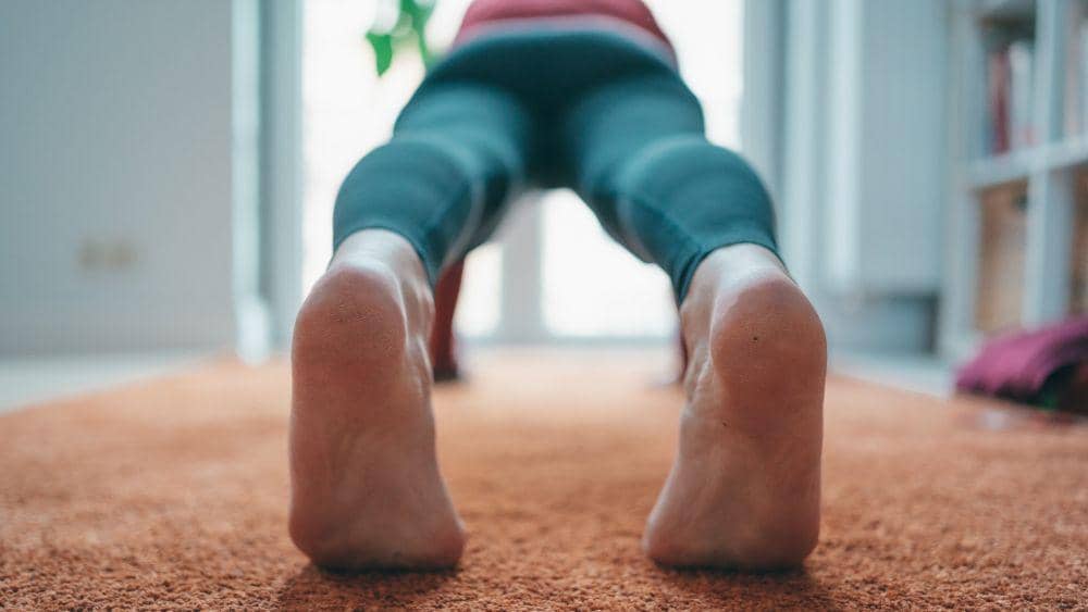 ilustrasi olahraga pagi hari setelah bangun tidur (unsplash.com/@conscious_design)