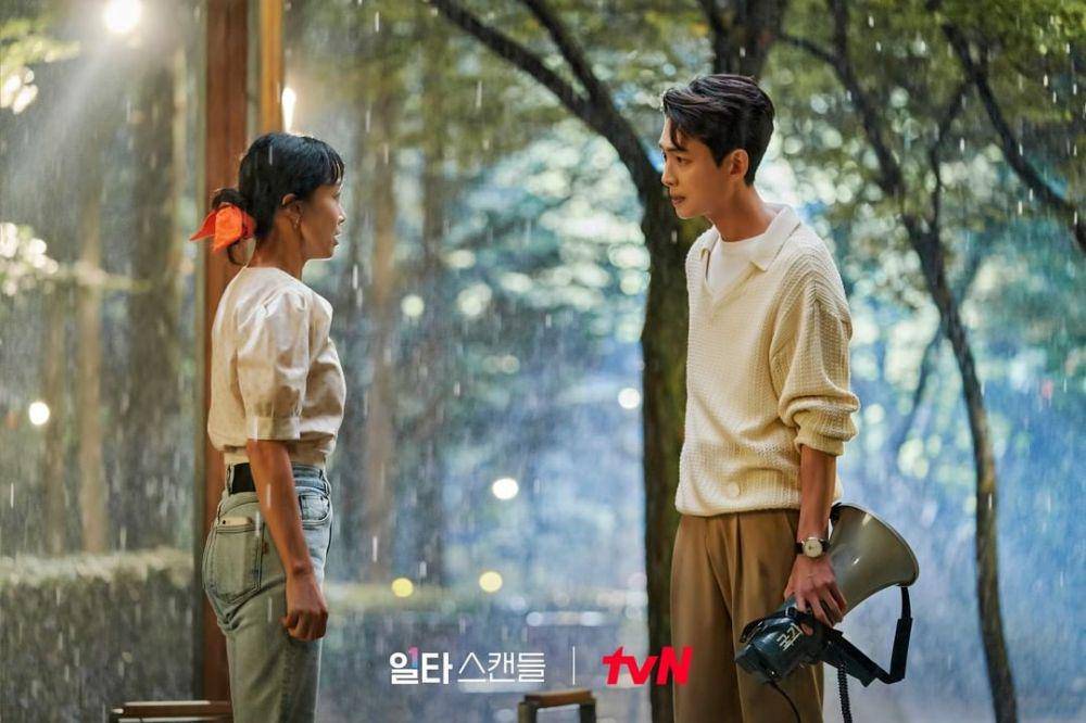 Nam Haeng Seon (Jeon Do Yeon) dan Choi Chi Yeol (Jung Kyung Ho) di drakor Crash Course in Romance (instagram.com/tvn_drama)