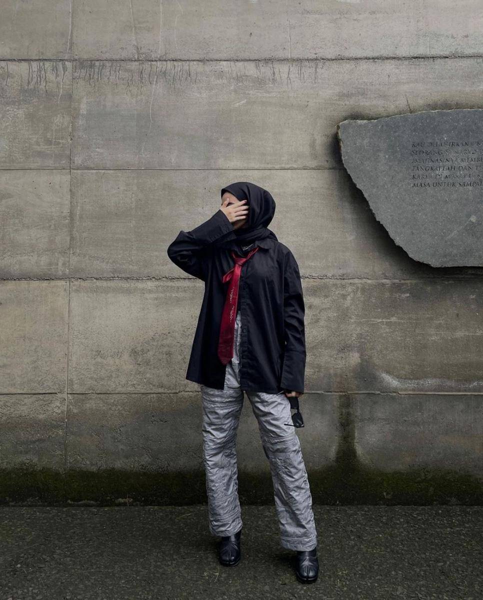 tren OOTD hijab yang sedang viral (instagram.com/andiniajengg)