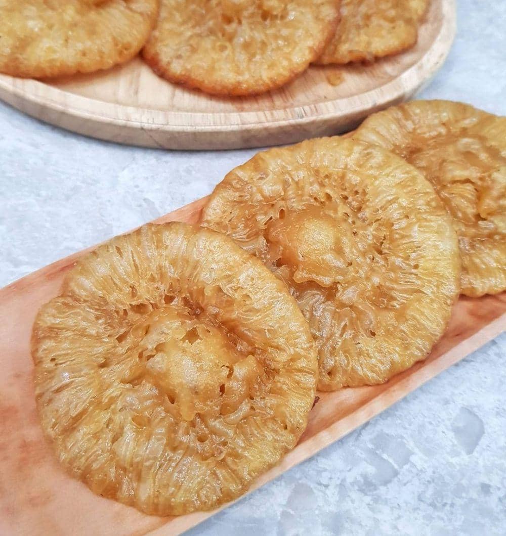 kue cucur (instagram.com/vinnahayes)