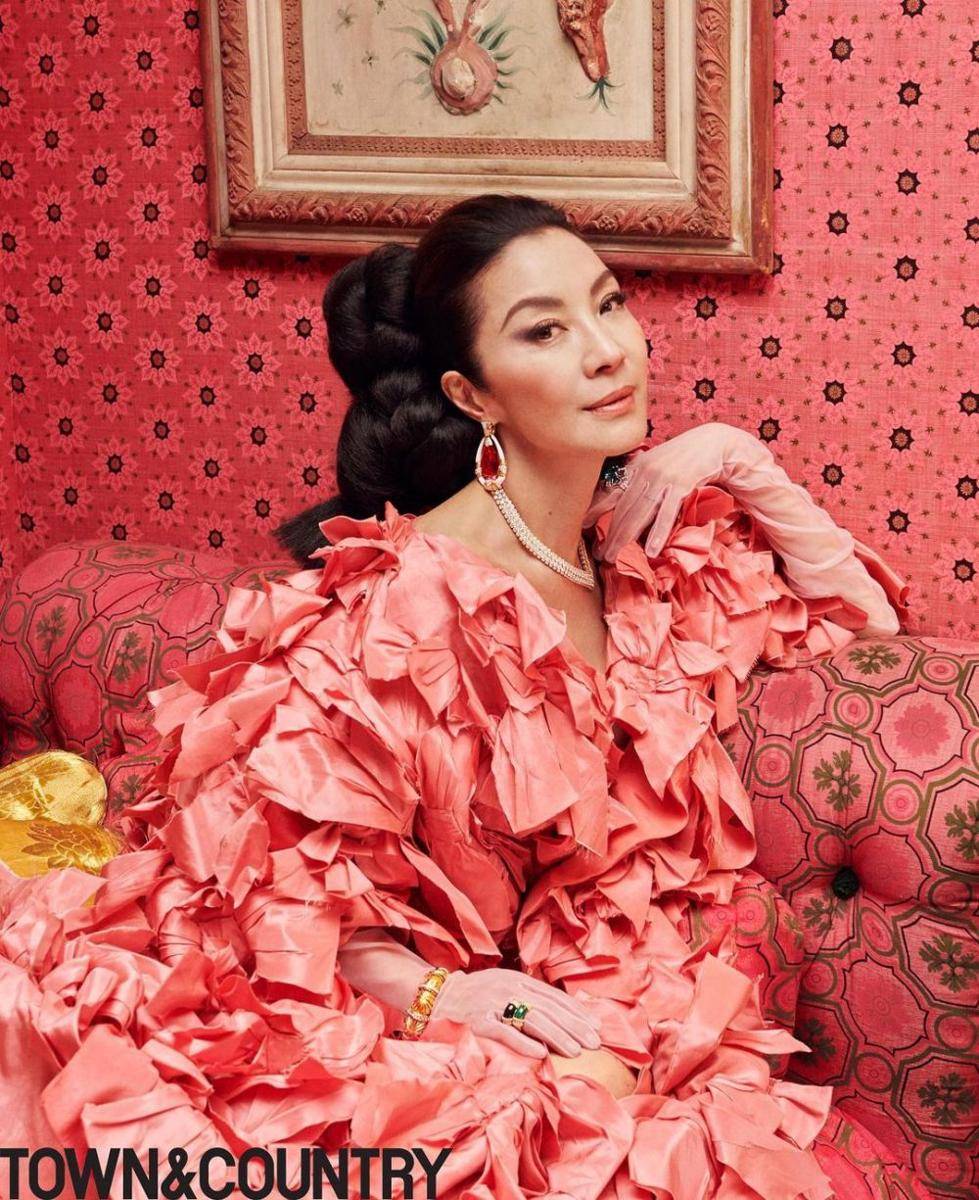 potret Michelle Yeoh, pemeran film Everything Everywhere All at Once (instagram.com/michelleyeoh_official)