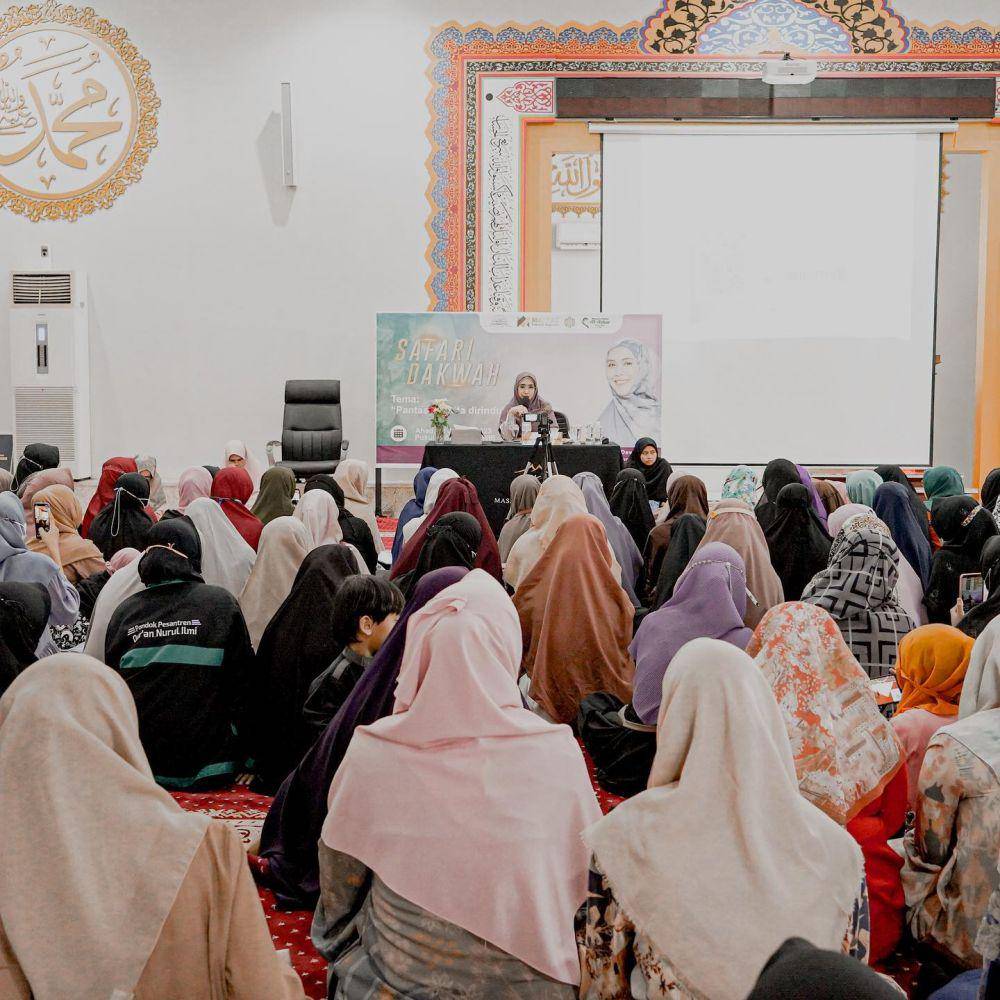 momen safari dakwah Oki Setiana Dewi di Batam (instagram.com/okisetianadewi)