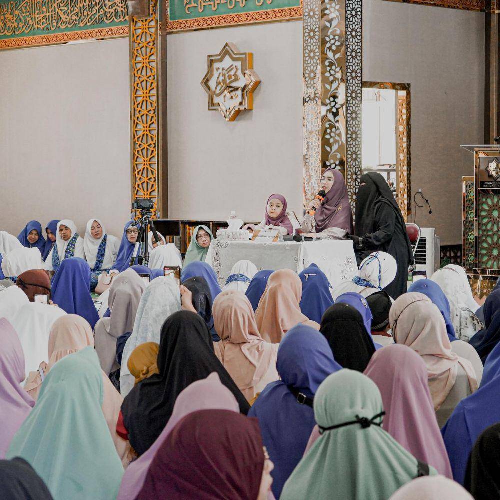 momen safari dakwah Oki Setiana Dewi di Batam (instagram.com/okisetianadewi)