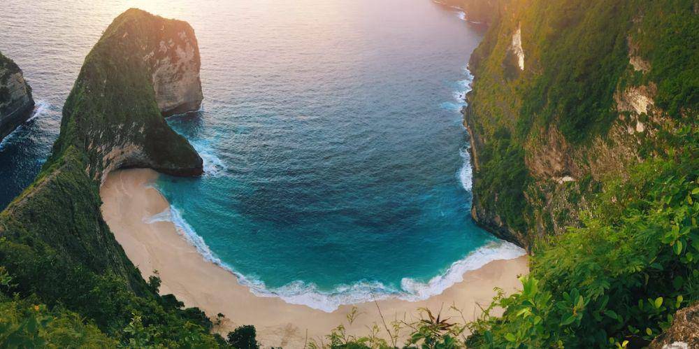 Nusa Penida (unsplash.com/Wira Setiawan)