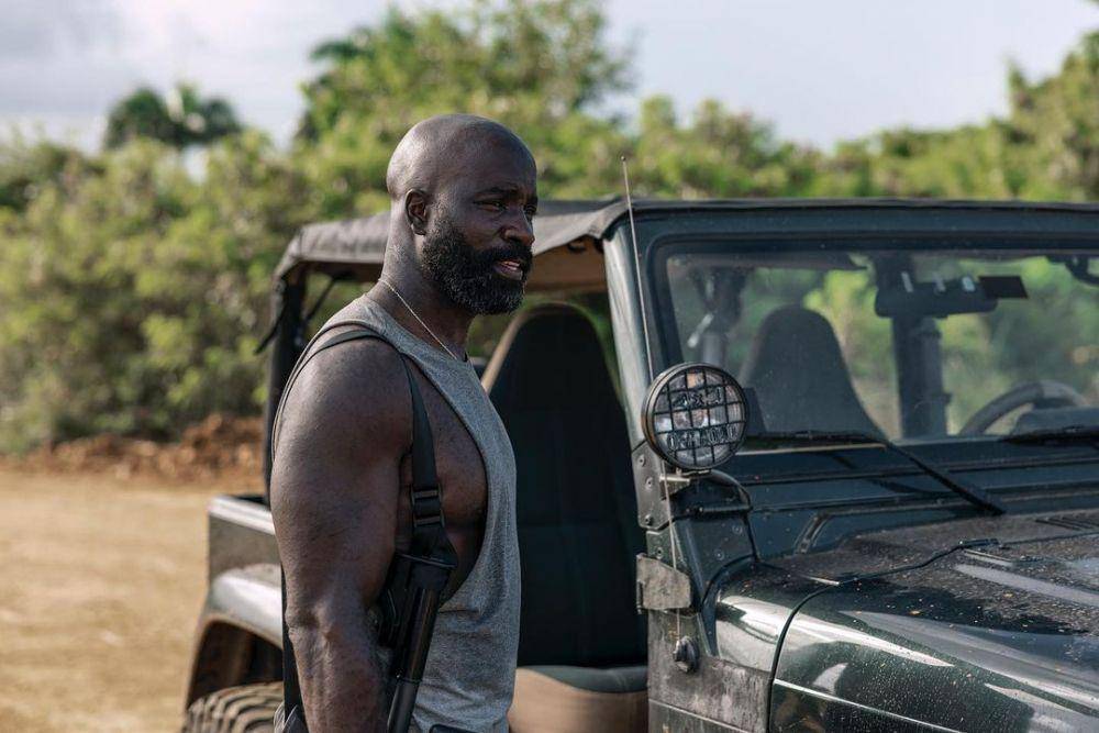 cuplikan film Plane (instagram.com/coltermikecolter)