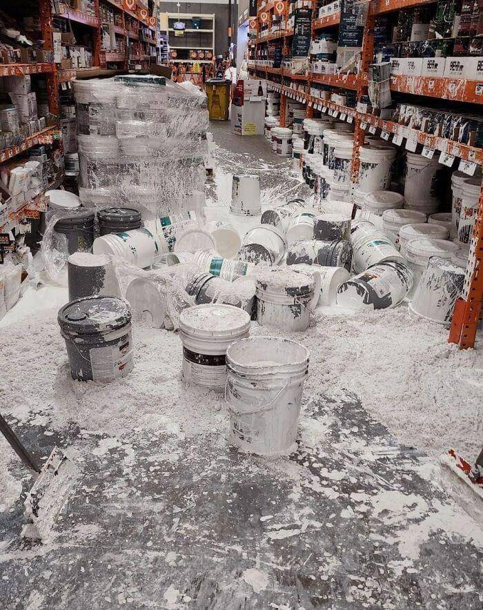 momen apes orang saat kerja (reddit.com/HomeDepot)