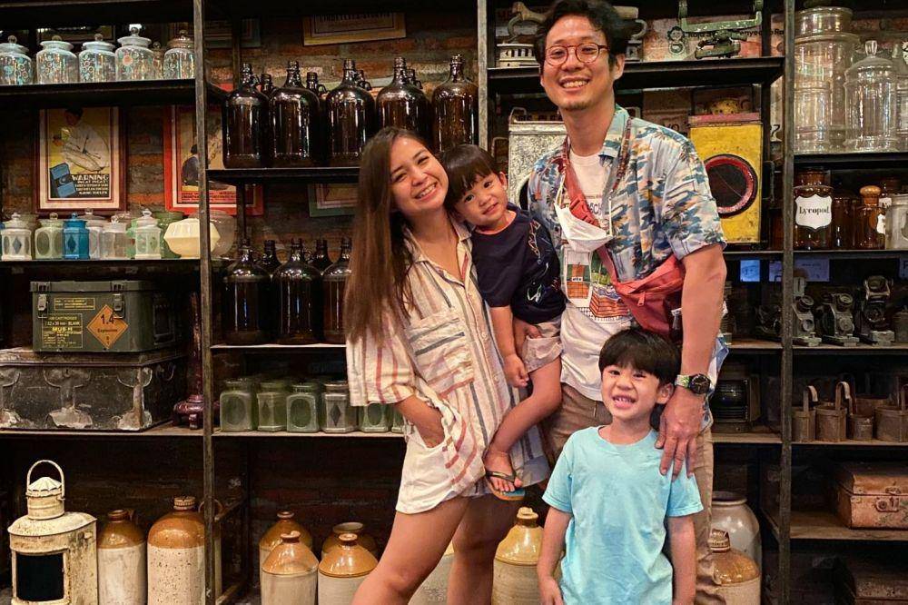 Putri Titian dan keluarga (instagram.com/juniorliem)
