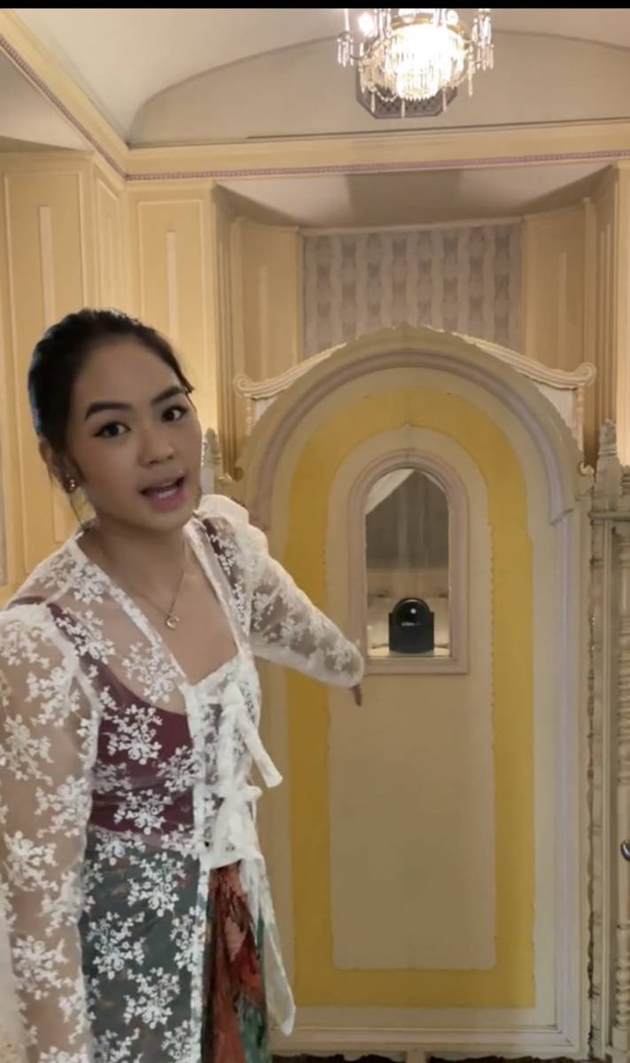 potret kamar di Pura Mangkunegara (tiktok.com/raniaayamin)