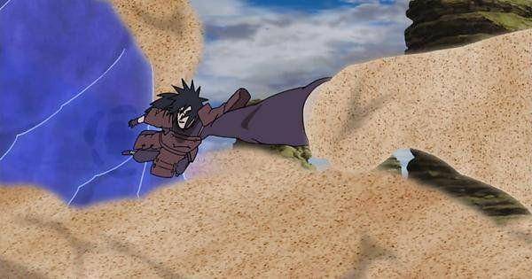 Kelemahan Sharingan dan Mangekyou Sharingan - Susanoo yang belum sempurna bisa diserang dari bawahnya