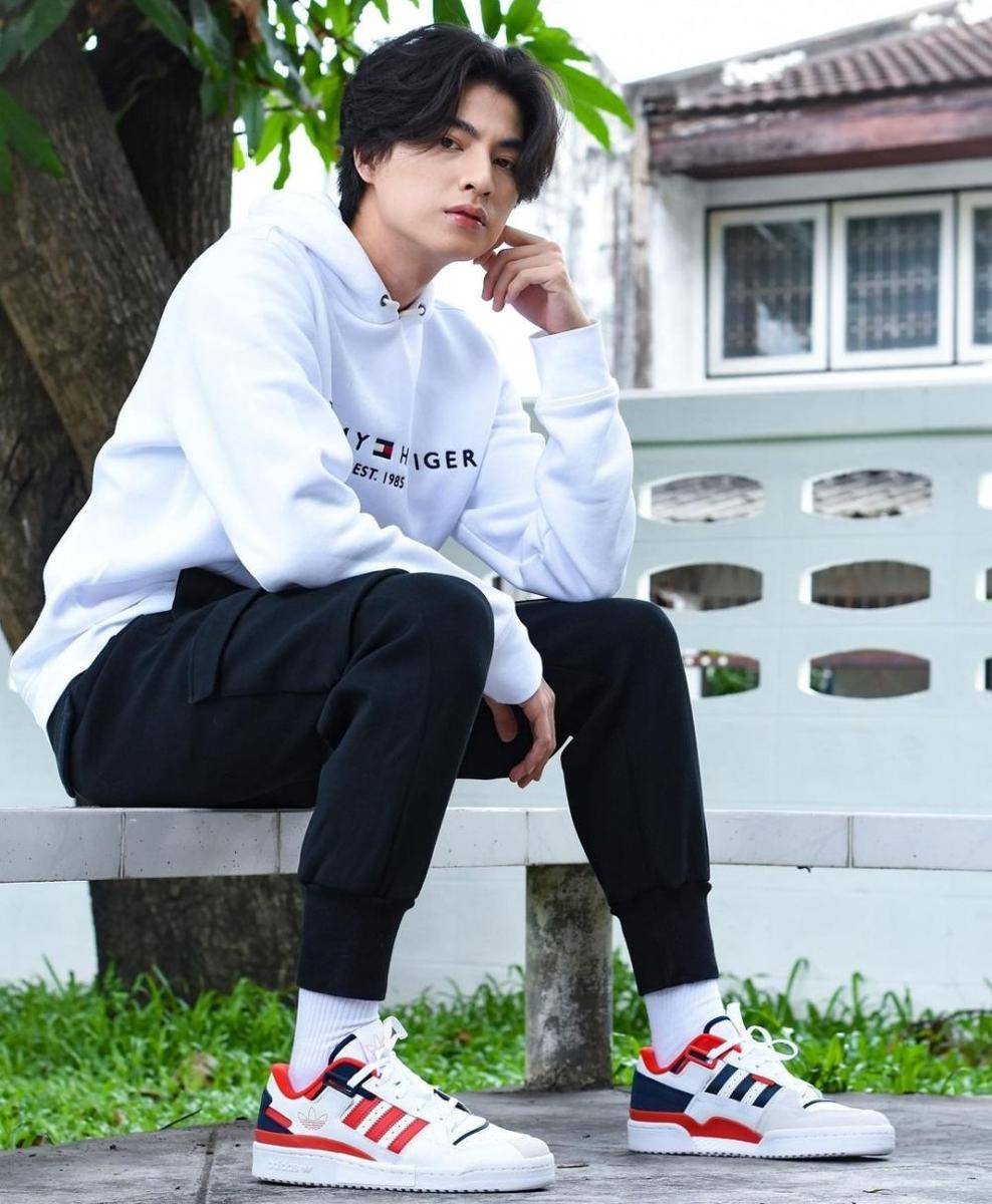 Gulf Kanawut (instagram.com/gulfkanawut)