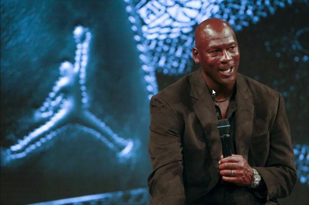 Michael Jordan Mau Jual Charlotte Hornets