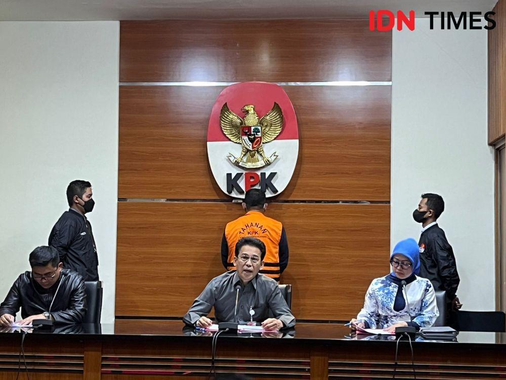 Izil Azhar Perantara Gratifikasi Rp32,4 M Eks Gubernur Aceh Irwandi Yusuf