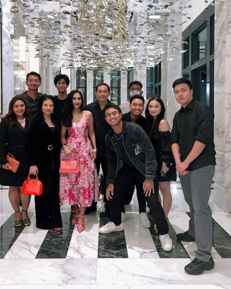 potret ultah ke-52 Diah Permatasari (instagram.com/dps_diahpermatasari)