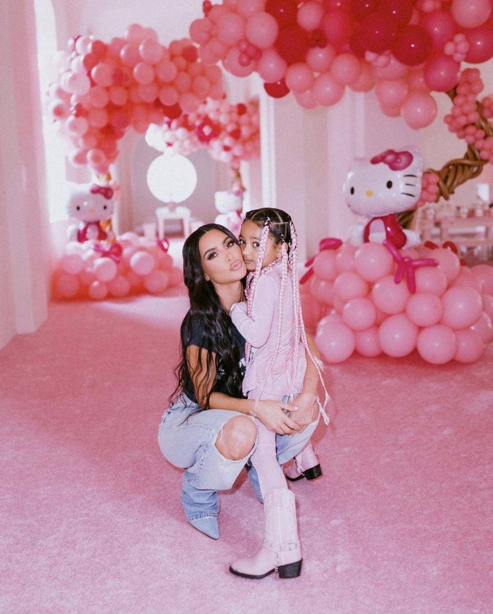 potret ultah Chicago West (instagram.com/kimkardashian)
