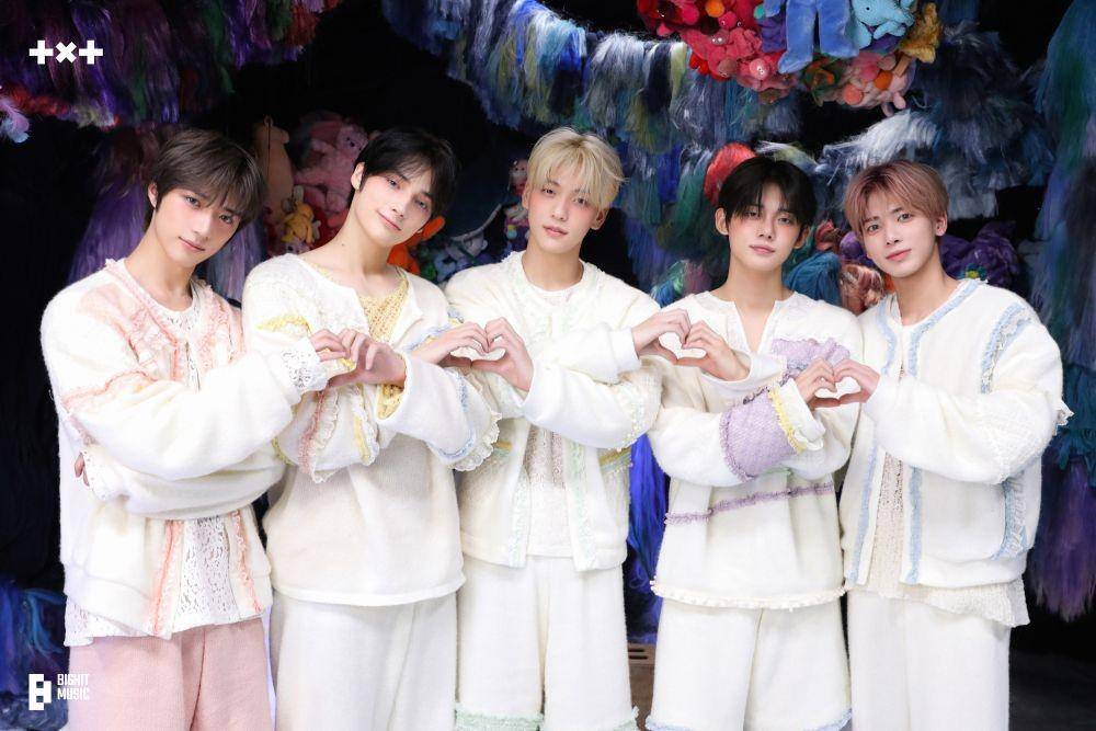 TXT (twitter.com/TXT_BIGHIT)