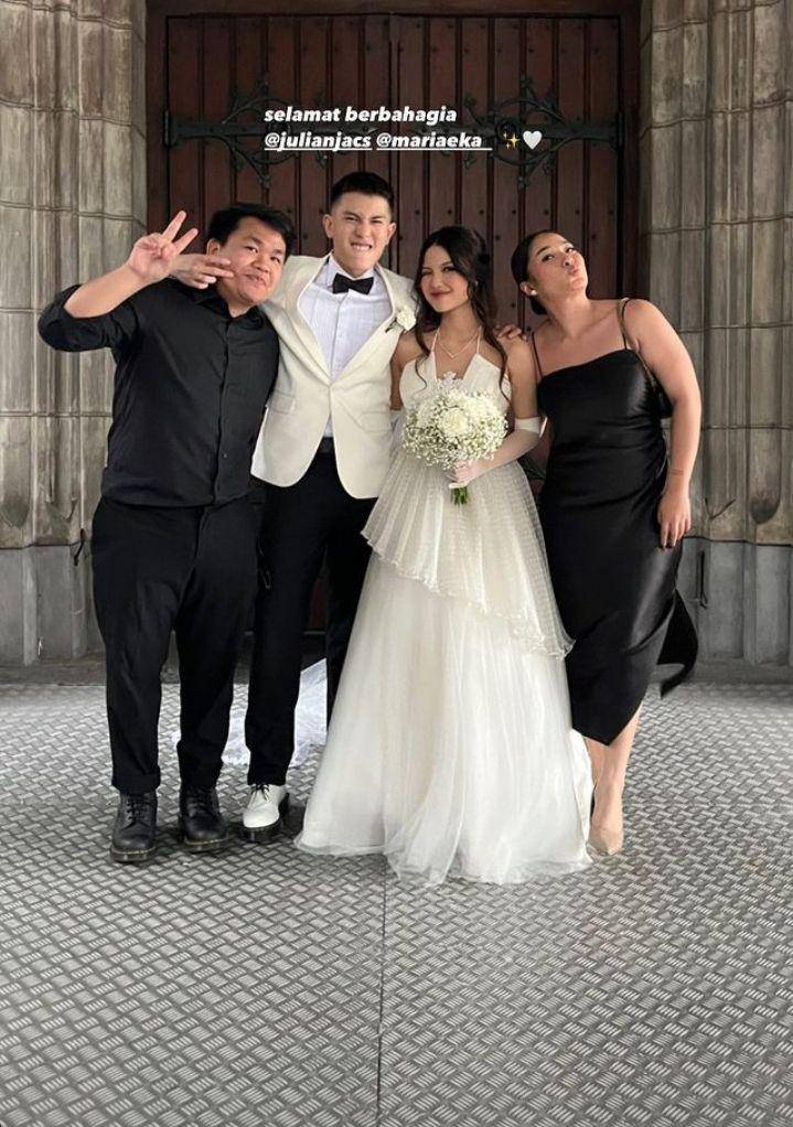 potret artis di pernikahan Julian Jacob dan Mirriam Eka (instagram.com/teukuryz)
