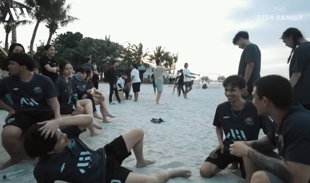 momen pertandingan tim Atta dan tim Gading (youtube.com/attahalilintar)