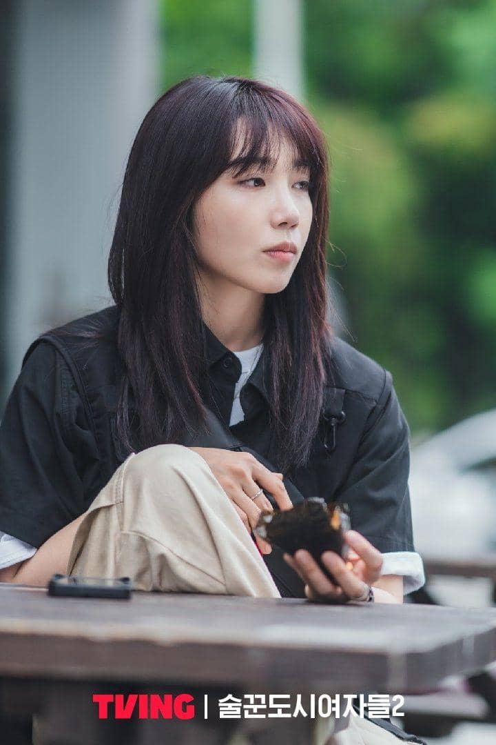 still cuts drama Work Later, Drink Now 2 (instagram.com/tving.official)