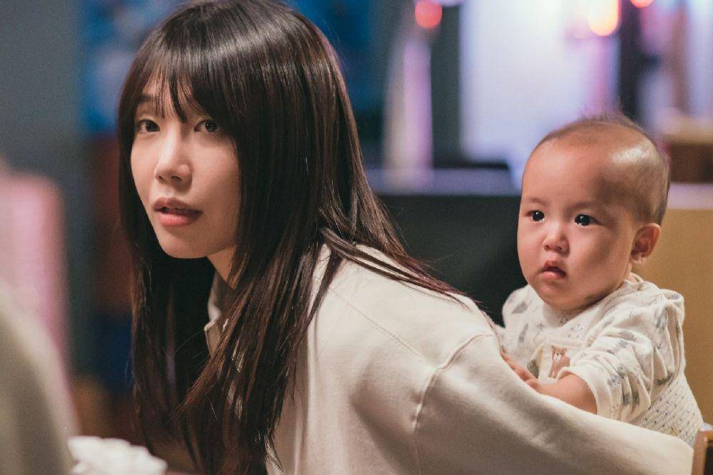 still cuts drama Work Later, Drink Now 2 (instagram.com/tving.official)