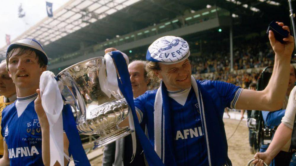 Gary Naismith (kanan) (evertonfc.com)