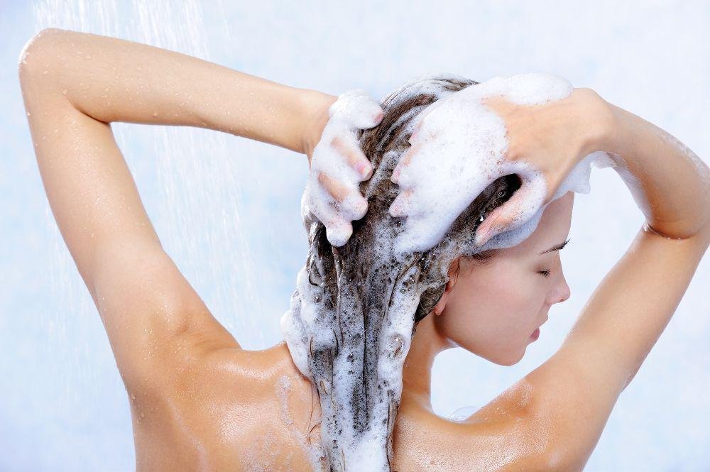 5 Sampo untuk Atasi Rambut Rontok, Harga mulai Rp24 Ribuan