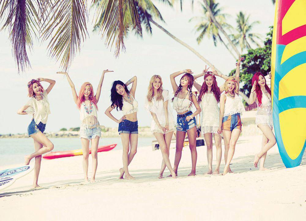 Concept Photo 'PARTY' Girls' Generation (dok. smtown.com/Girls' Generation)