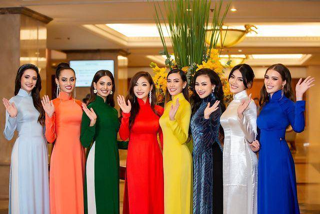Potret Beberapa Finalis dari Asia di Konferensi Pers Miss Charm 2023 (Instagram.com/misscharm.tv)