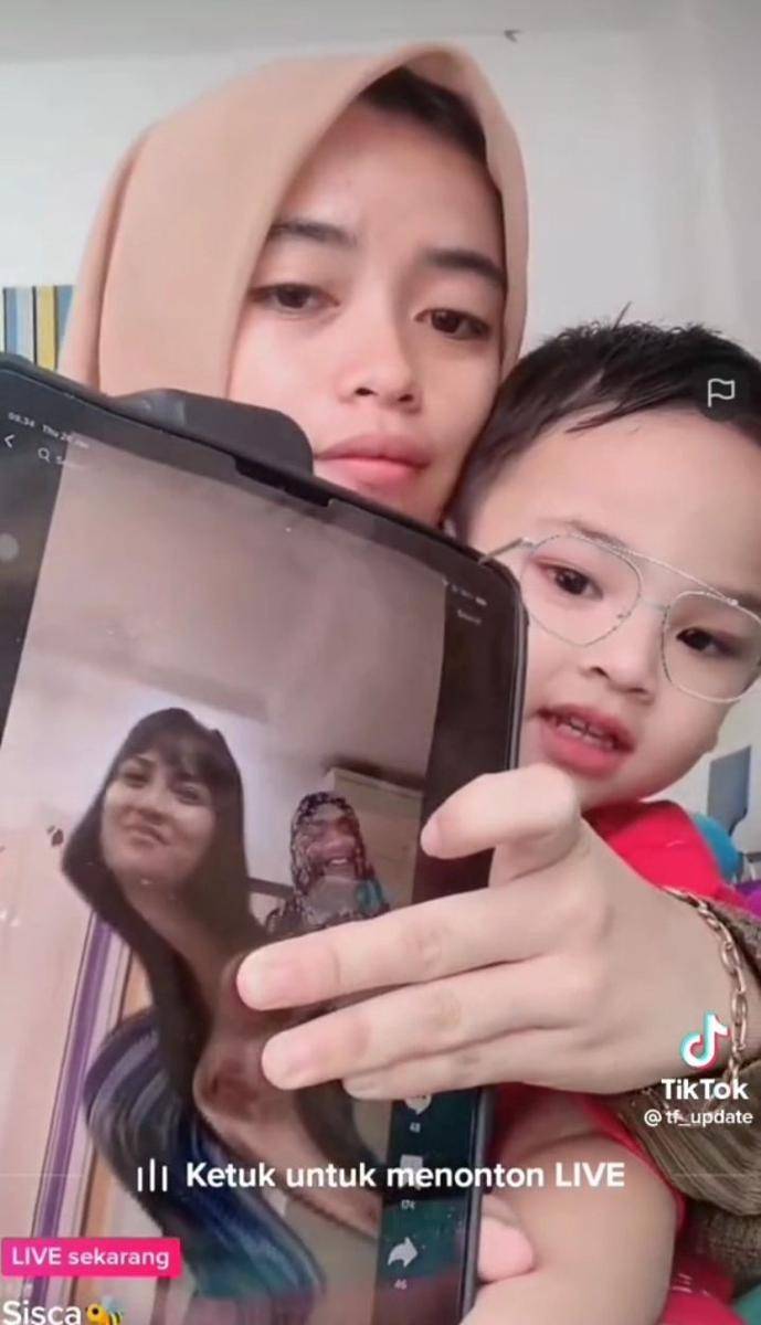 Momen Gala Sky tunjukkan video orangtuanya (tiktok.com/tf_update)