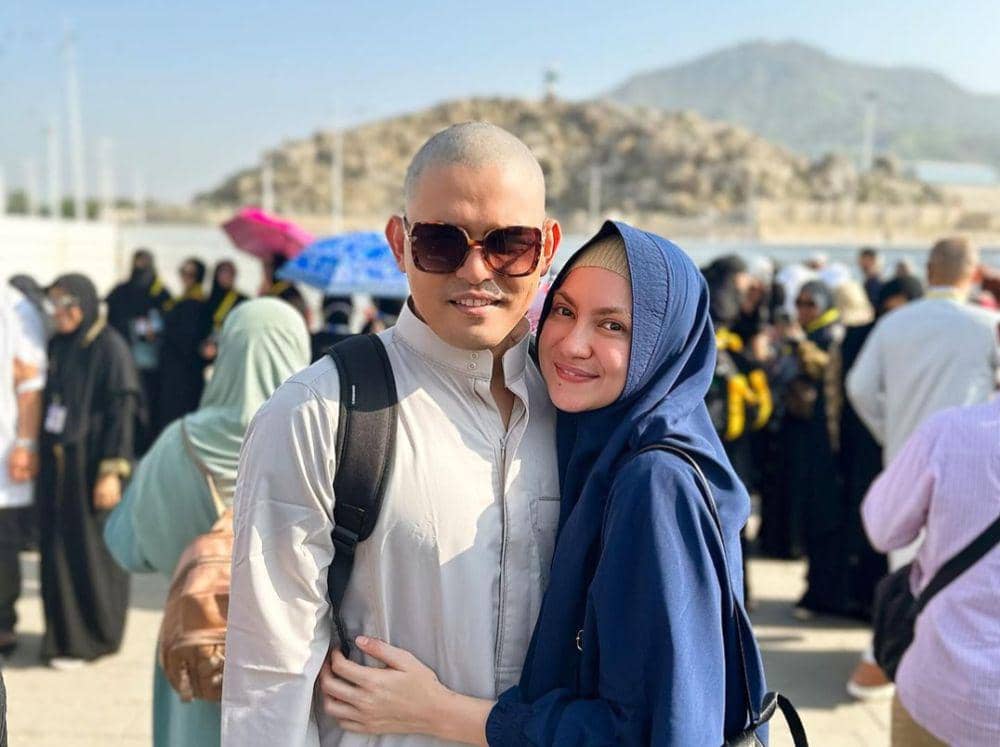 10 Momen Ahmad Affandy dan Alesssia Cestaro saat di Tanah Suci