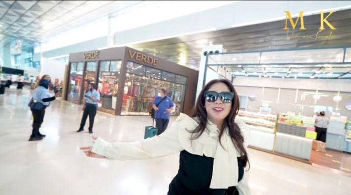 potret Bunda Corla di perjalanan menuju Surabaya (youtube.com/maharani kemala)