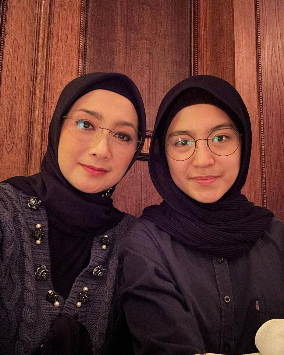 potret Desy Ratnasari dan Nasywana Thania (instagram.com/desyratnasariterdepan)