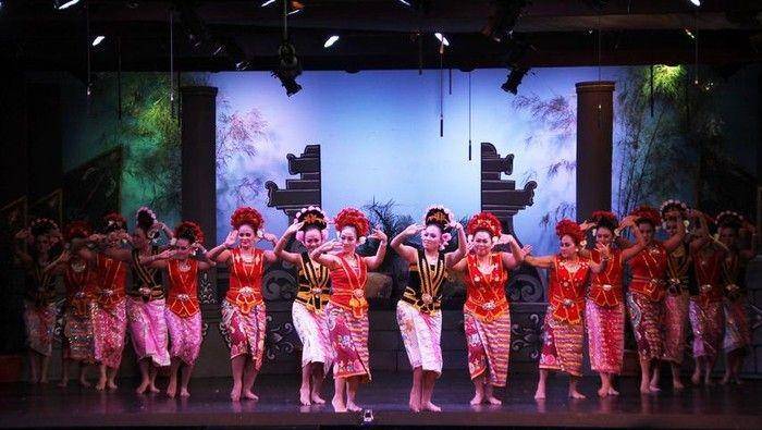 potret tari yapong (dok. situs encyclopedia.jakarta-tourism.go.id)