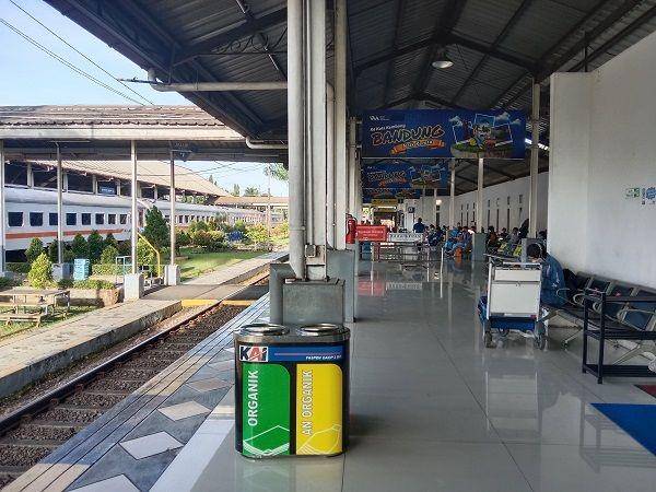 Stasiun Kiaracondong (google.com/maps/arif rokhman)