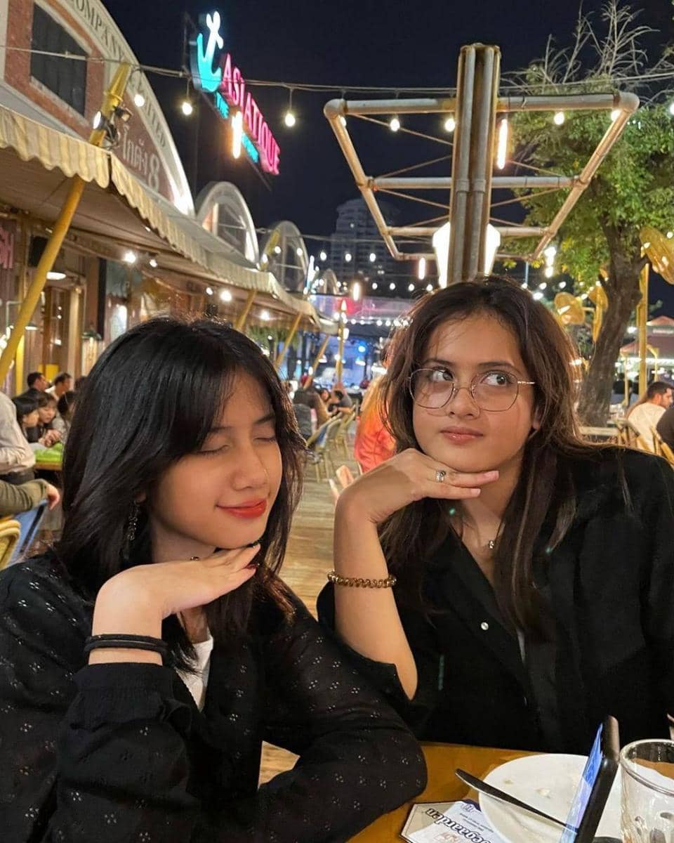 potret keluarga Ersa Mayori liburan di Bangkok (instagram.com/ersamayori)