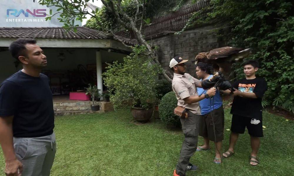 momen Raffi main bareng elang milik Alshad (youtube.com/RANS Entertainment)