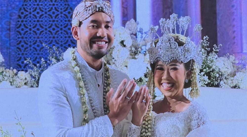 Akhirnya Sah, 10 Momen Akad Nikah Kiky Saputri dan Muhammad Khairi