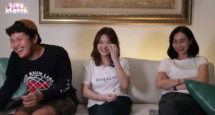 kebersamaan Nopek dan mama Livy Renata (youtube.com/Livy Renata)