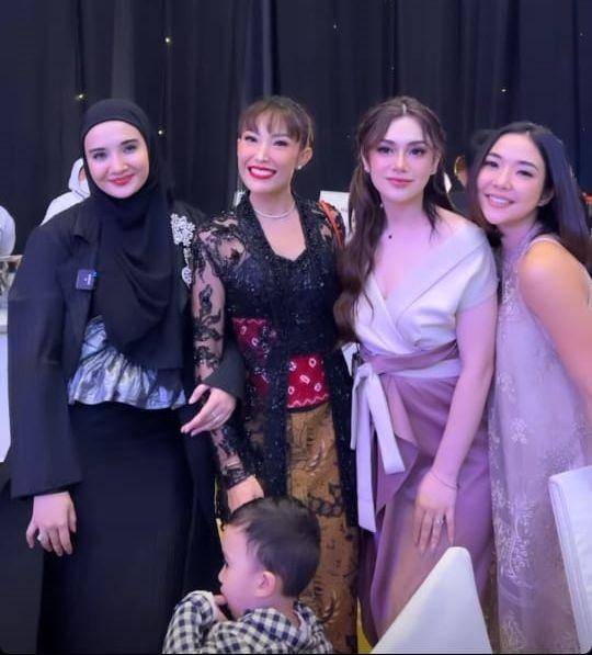 Tamu pernikahan Kiky Saputri. (Instagram.com/zaskiasungkar15)