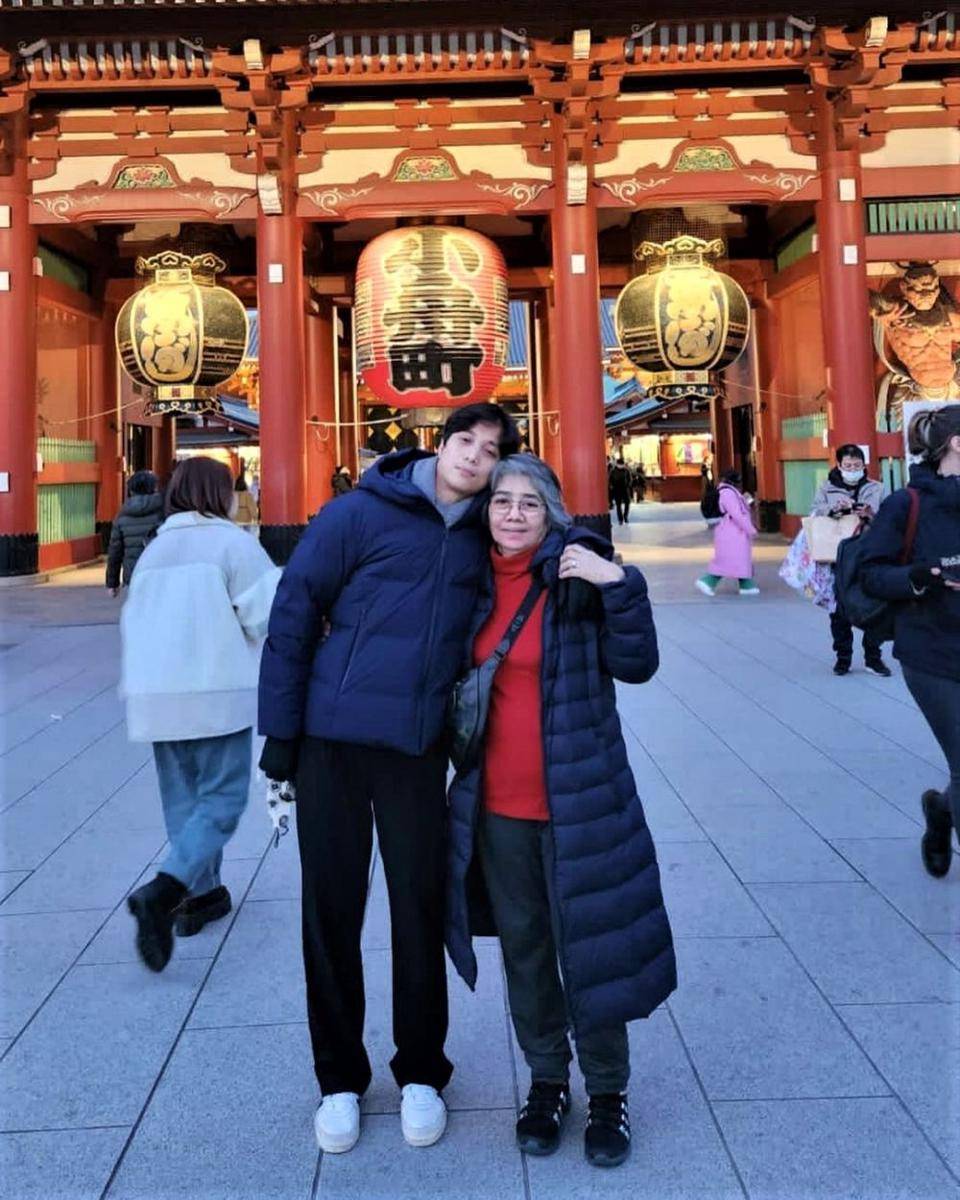 momen liburan Dikta dan sang Mama di Jepang (instagram.com/dikta/)