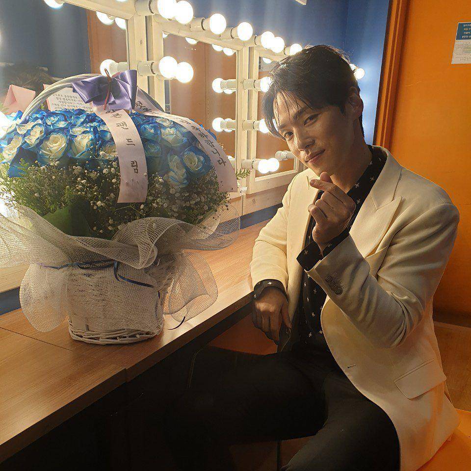 Kim Jung Hyun (instagram.com/jhkim0405)