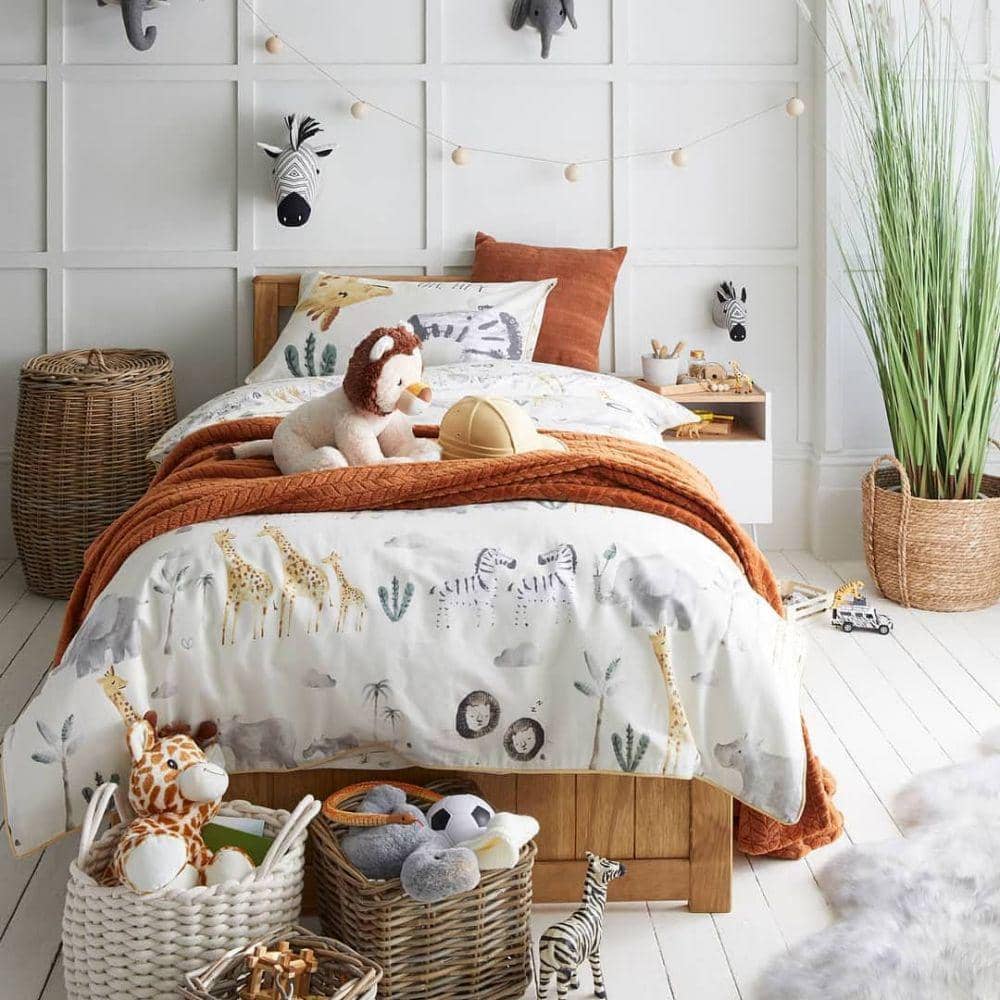 ilustrasi seprai bermotif kartun kekinian (instagram.com/bedroom.decor.057)