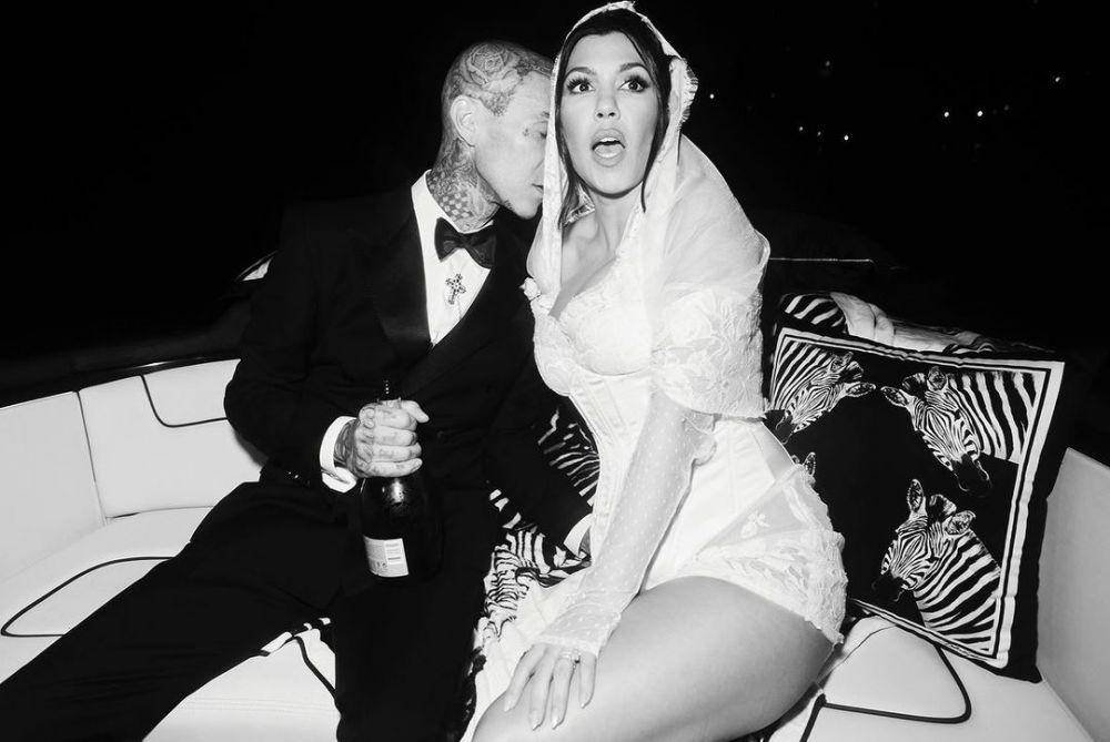 Kourtney Kadarshian and Travis Barker (instagram.com/kourtneykardash/)