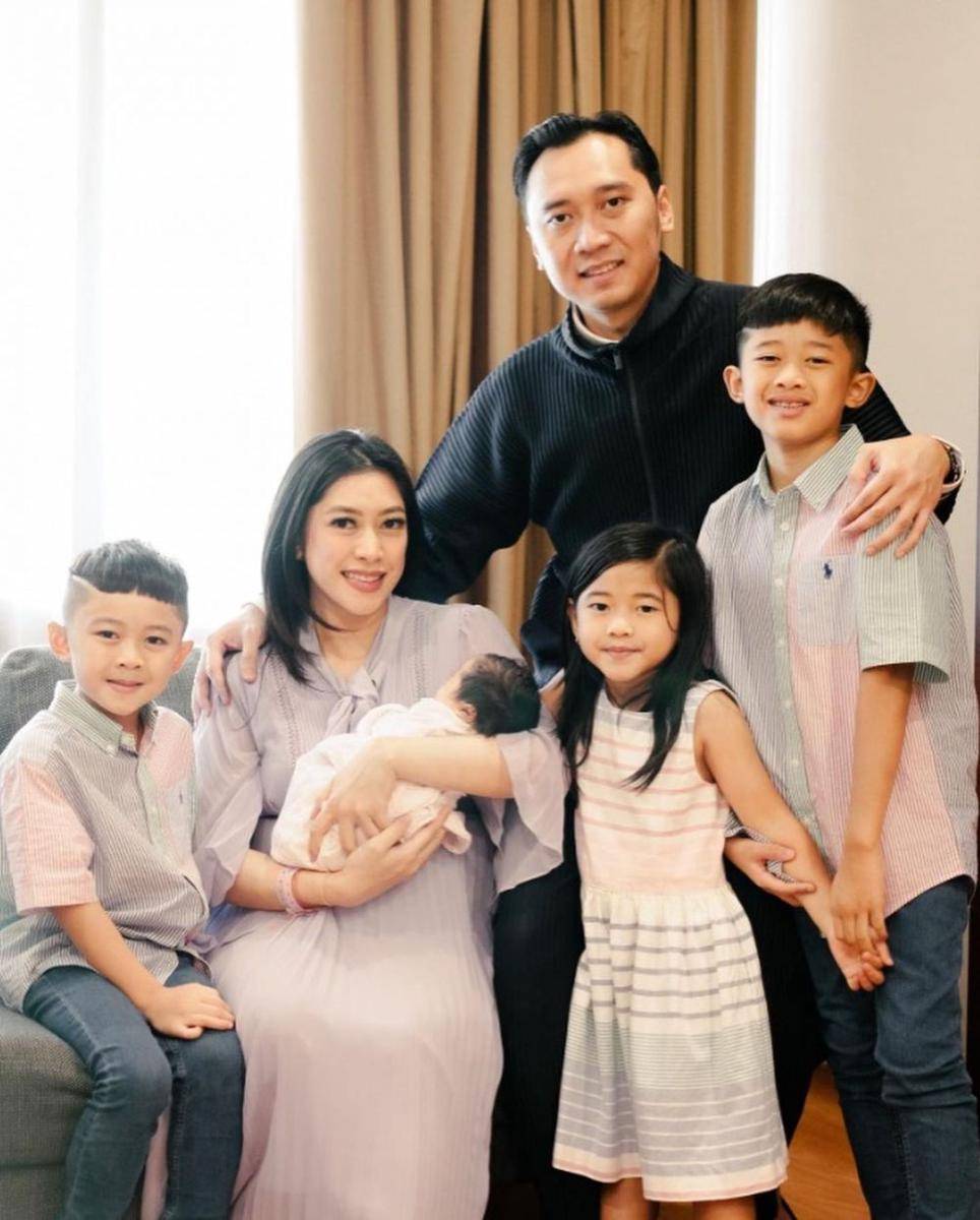 potret Aliya Rajasa dan keluarga (instagram.com/ruby_26)