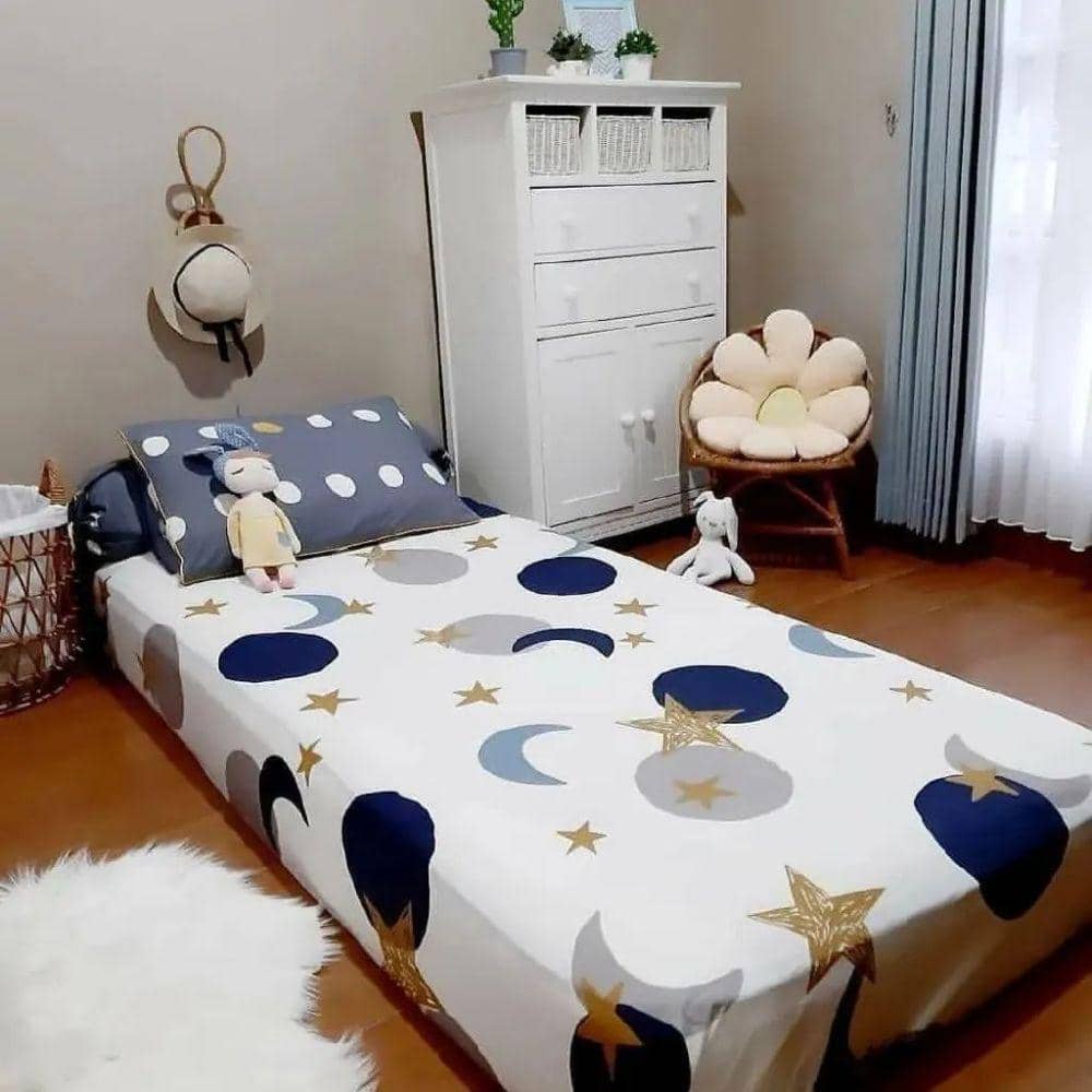 ilustrasi seprai bermotif kartun kekinian (instagram.com/kamarmodern)