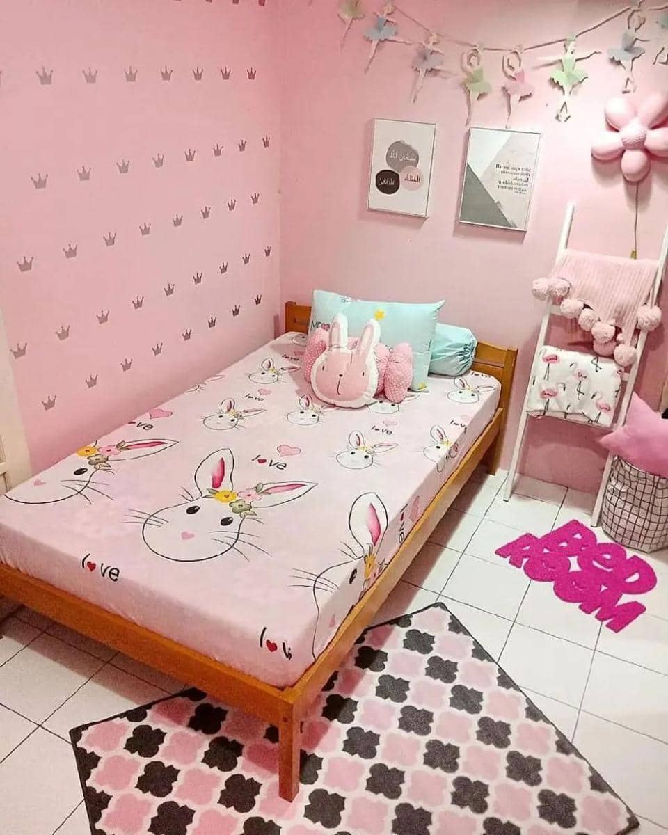 ilustrasi seprai bermotif kartun kekinian (instagram.com/kamarmodern)