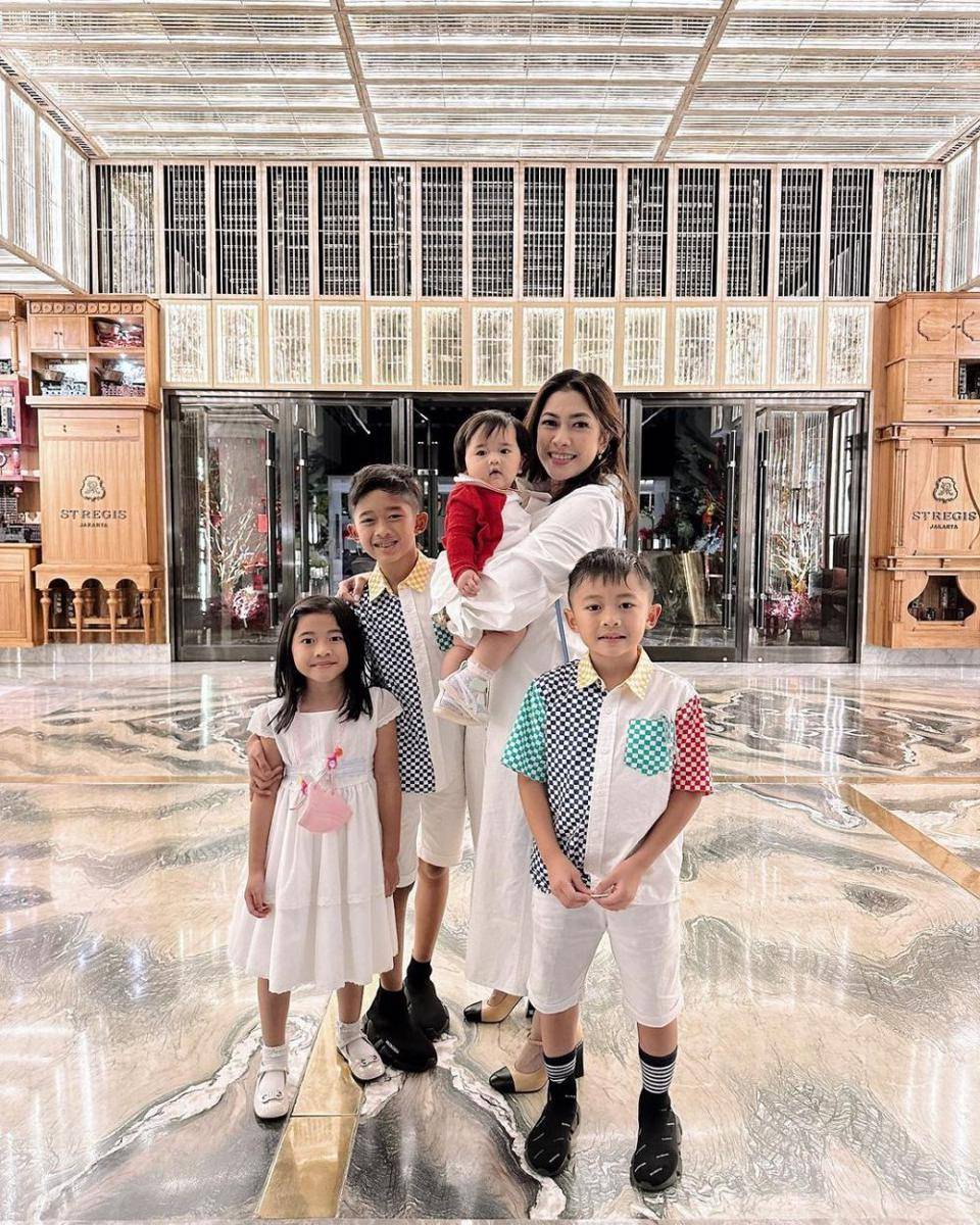 potret Aliya Rajasa dan buah hati (instagram.com/ruby_26)