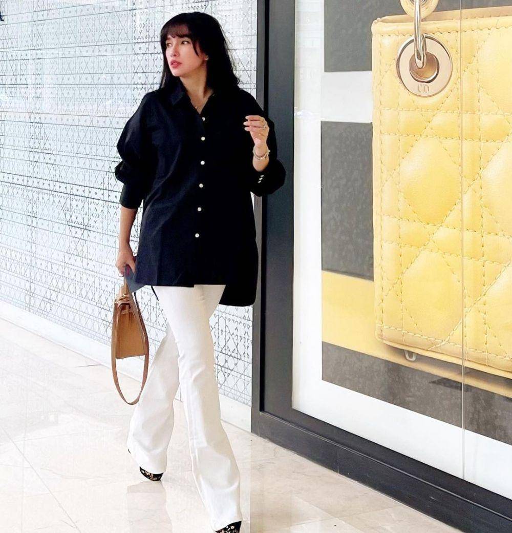 Ussy Sulistiawaty (instagram.com/ussypratama/)