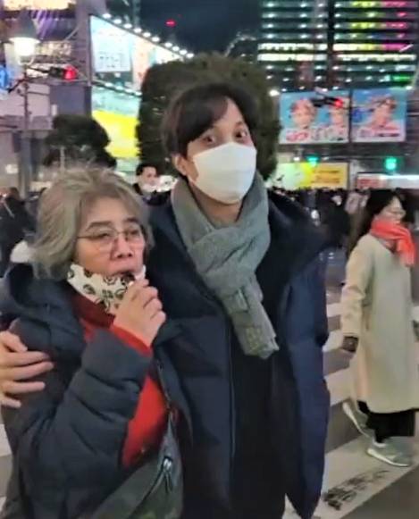 momen liburan Dikta dan sang Mama di Jepang (instagram.com/dikta/)