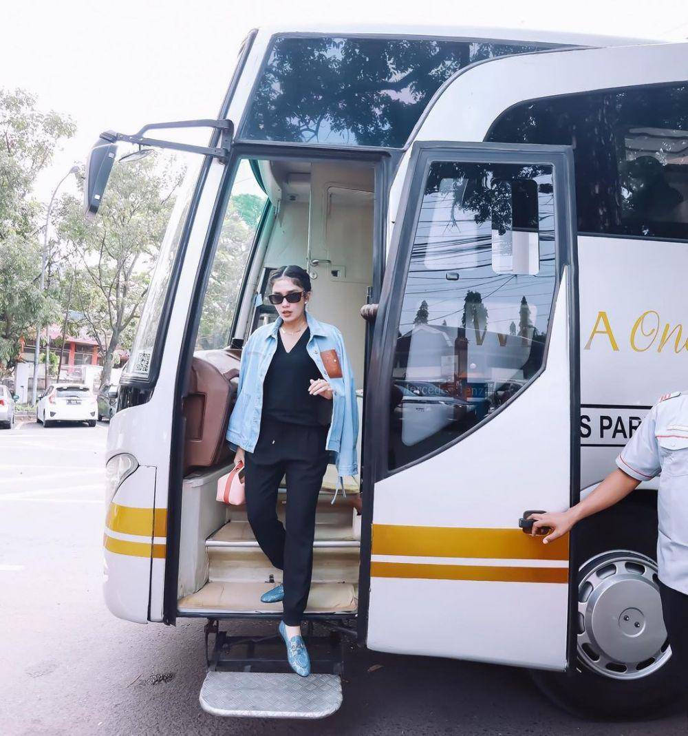 Ussy Sulistiawaty (instagram.com/ussypratama/)